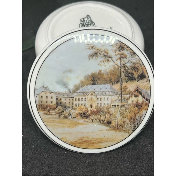 VTG Trinket Box Villeroy & Boch 250th Anniversary Porcelain Piece 3 Inch Round - Picture 1 of 6